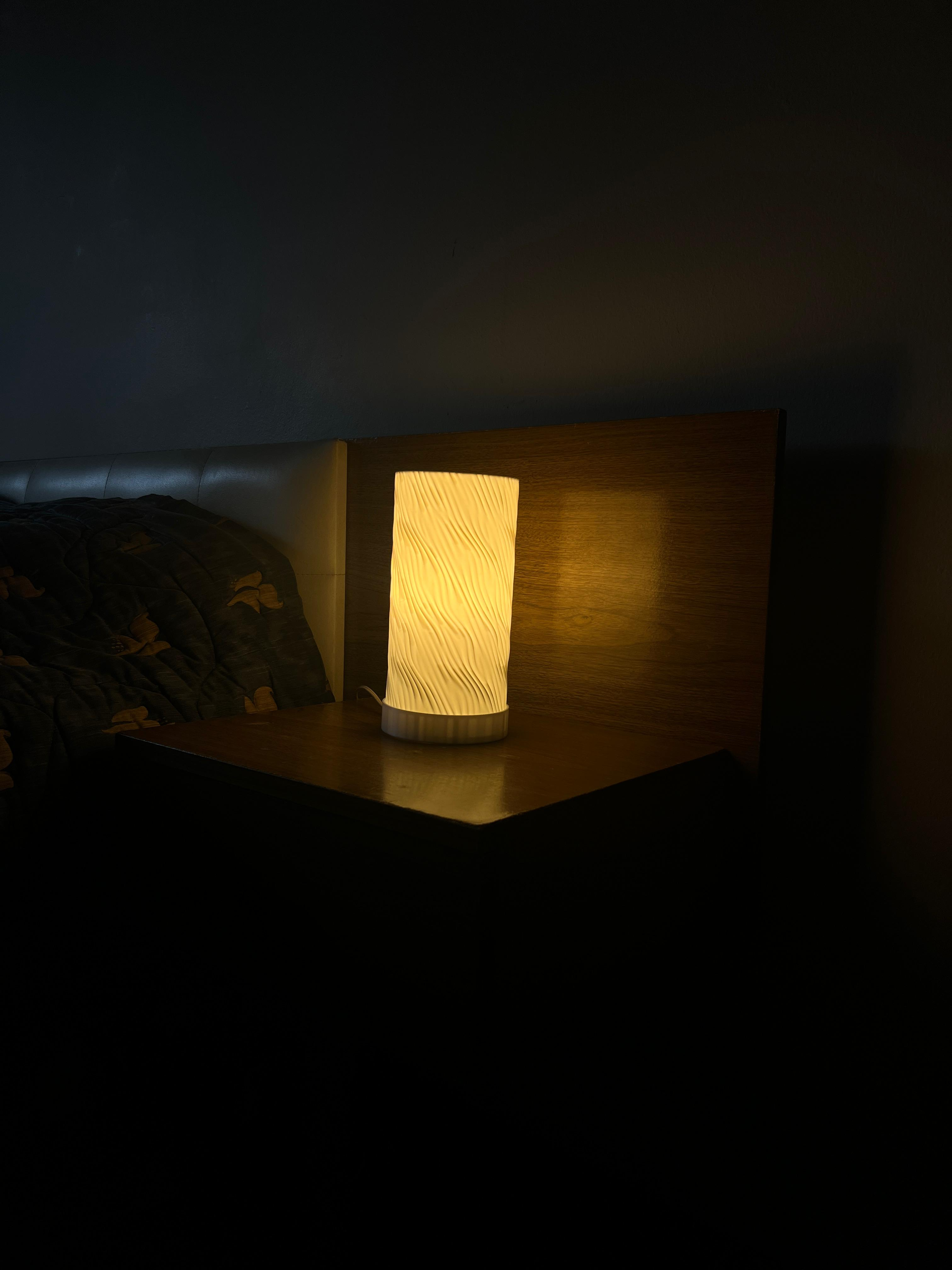 Wavy Lamp